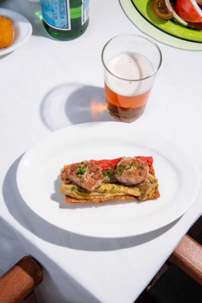 Restaurantes el clot — restaurant el clot en Casa Pepi, Barcelona